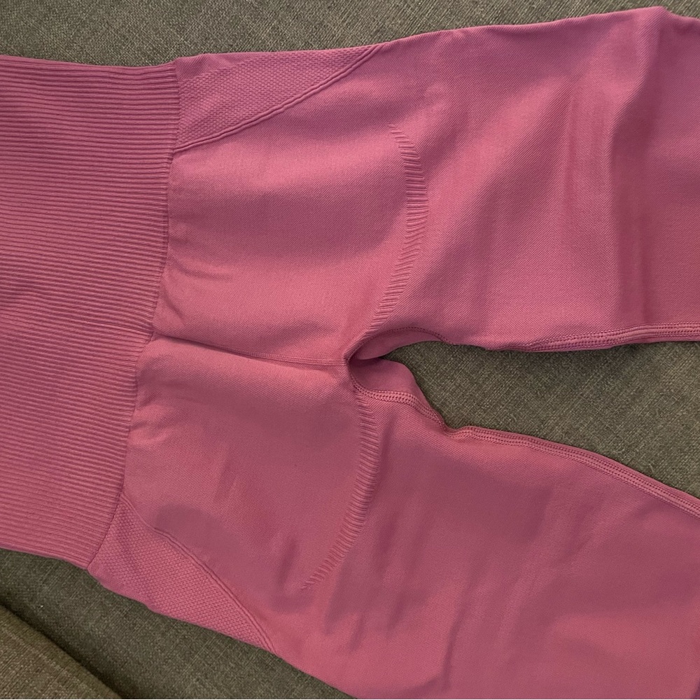 Pink leggings - Picture 2 of 2
